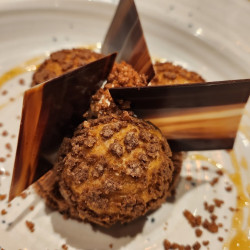 Restaurant proposant dessert avec mise en scène